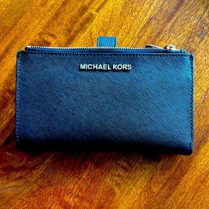 Michael Kors Adele Leather Smartphone Wallet/clutch